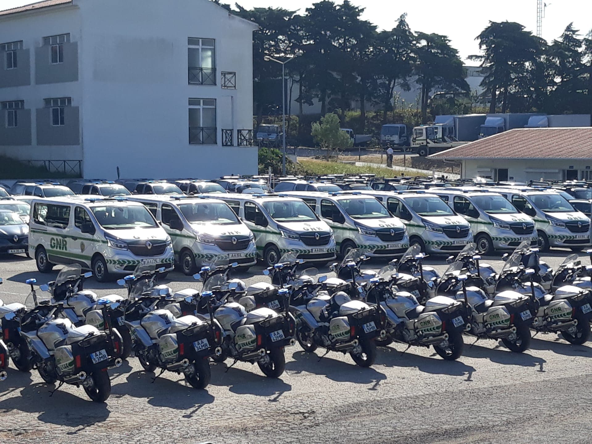 Viaturas das Forças de Segurança