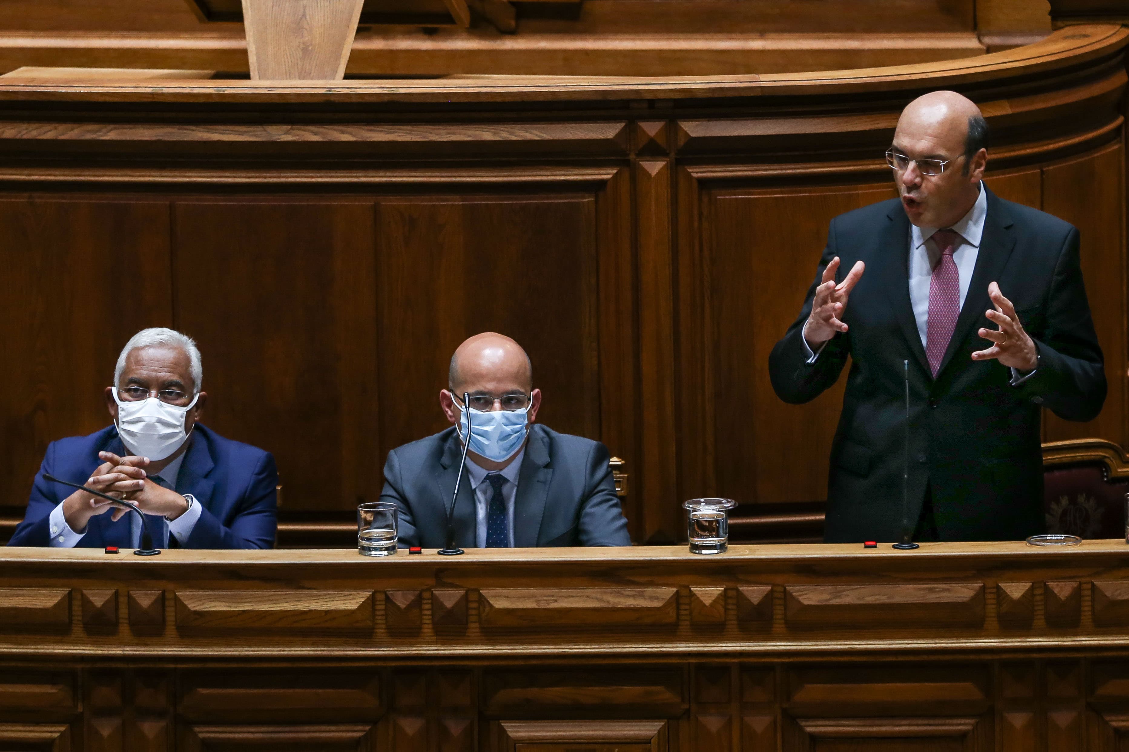 Ministro de Estado, da Economia e da Transição Digital, Pedro Siza Vieira, durante o debate na generalidade do Orçamento Suplementar na Assembleia da República, Lisboa, 17 junho 2020 (Foto: Manuel de Almeida/Lusa)