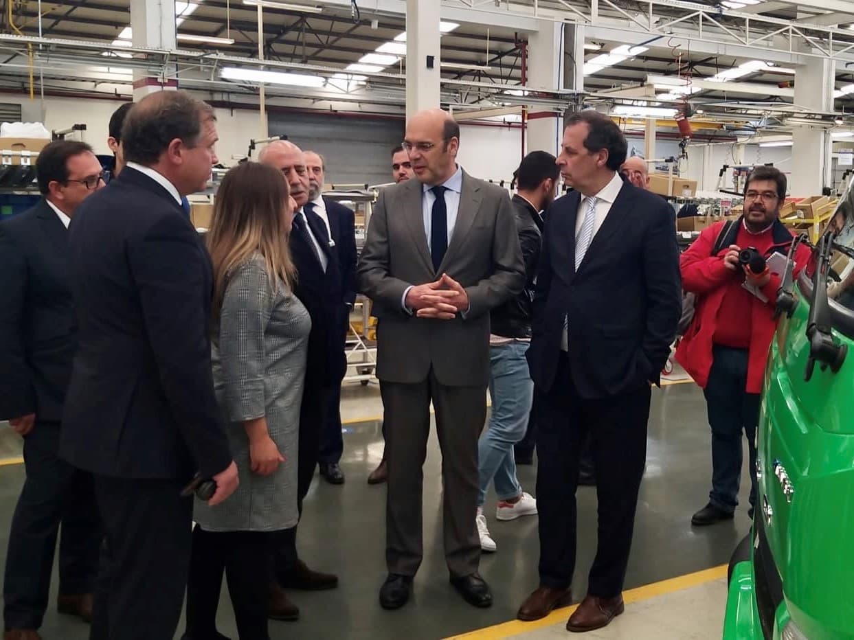 Ministro de Estado, da Economia e da Transição Digital, Pedro Siza Vieira, e Secretário de Estado Adjunto e da Economia, João Correia Neves, na visita à à fábrica da Mitsubishi Fuso Truck Europe, Tramagal, Abrantes, 21 fevereiro 2020