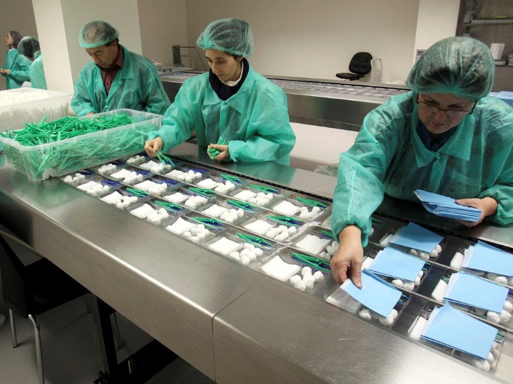 Linha de embalagem de produtos médicos