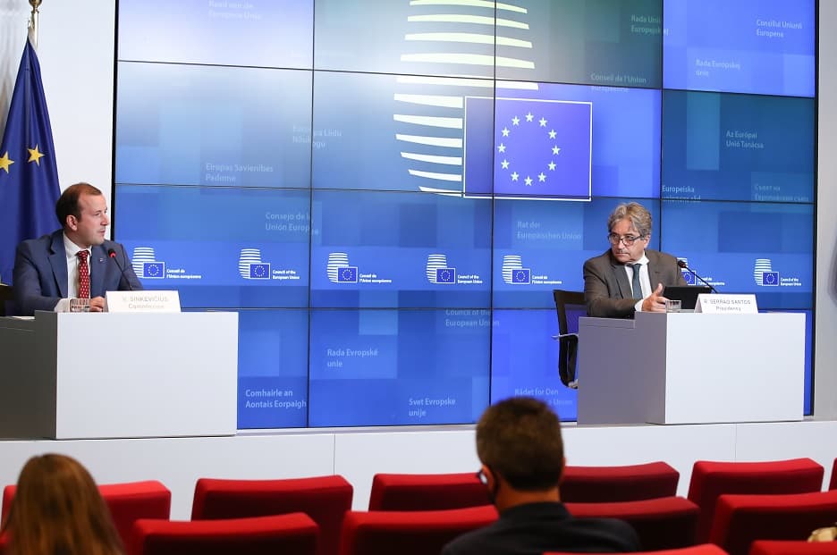 Ministro do Mar, Ricardo Serrão Santos, durante a conferência de imprensa após o Conselho de Ministros das Pescas da União Europeia, 28 junho 2021
