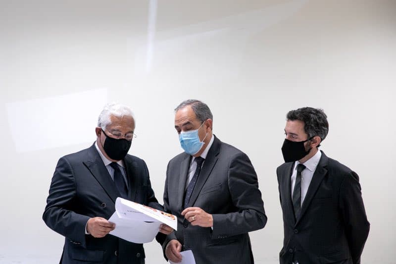 Primeiro-Ministro António Costa e Secretário de Estado Eduardo Pinheiro, na reunião com os presidentes das Câmaras de Paços de Ferreira, Felgueiras e Lousada, sobre o surto de Covid-19, Paços de Ferreira, 21 outubro 2020