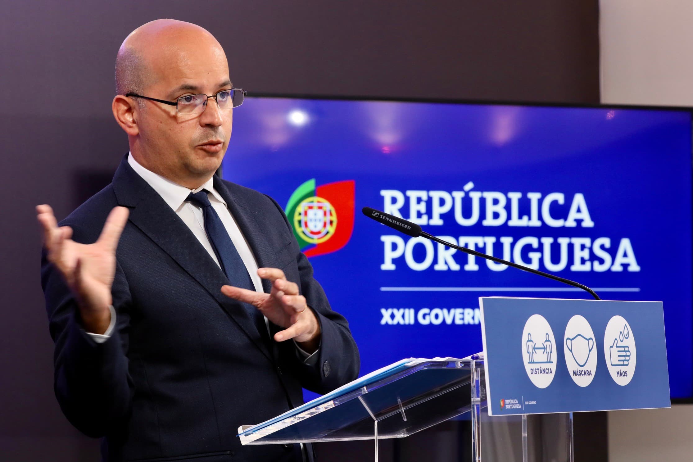 Ministro de Estado e das Finanças, João Leão, faz declaração sobre o Programa de Estabilidade, Lisboa, 15 abril 2021 (foto: João Bica)