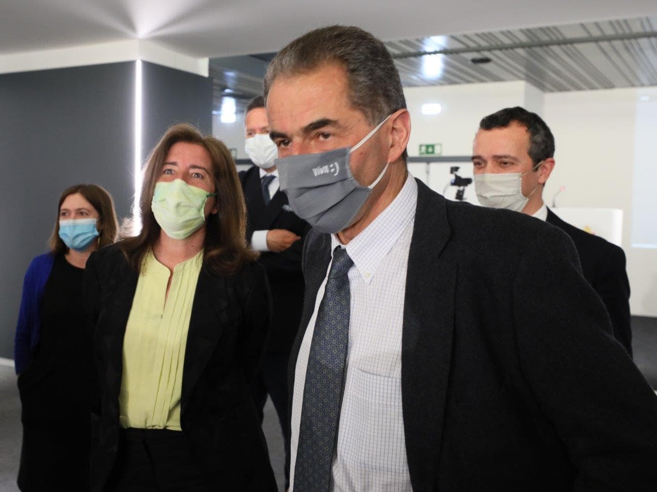 Ministros Manuel Heitor e Ana Mendes Godinho à chegada à sessão que assinala um ano de testagem preventiva de Covid-19 em lares de idosos, Lisboa 12 abril 2021 (foto: João Bica)
