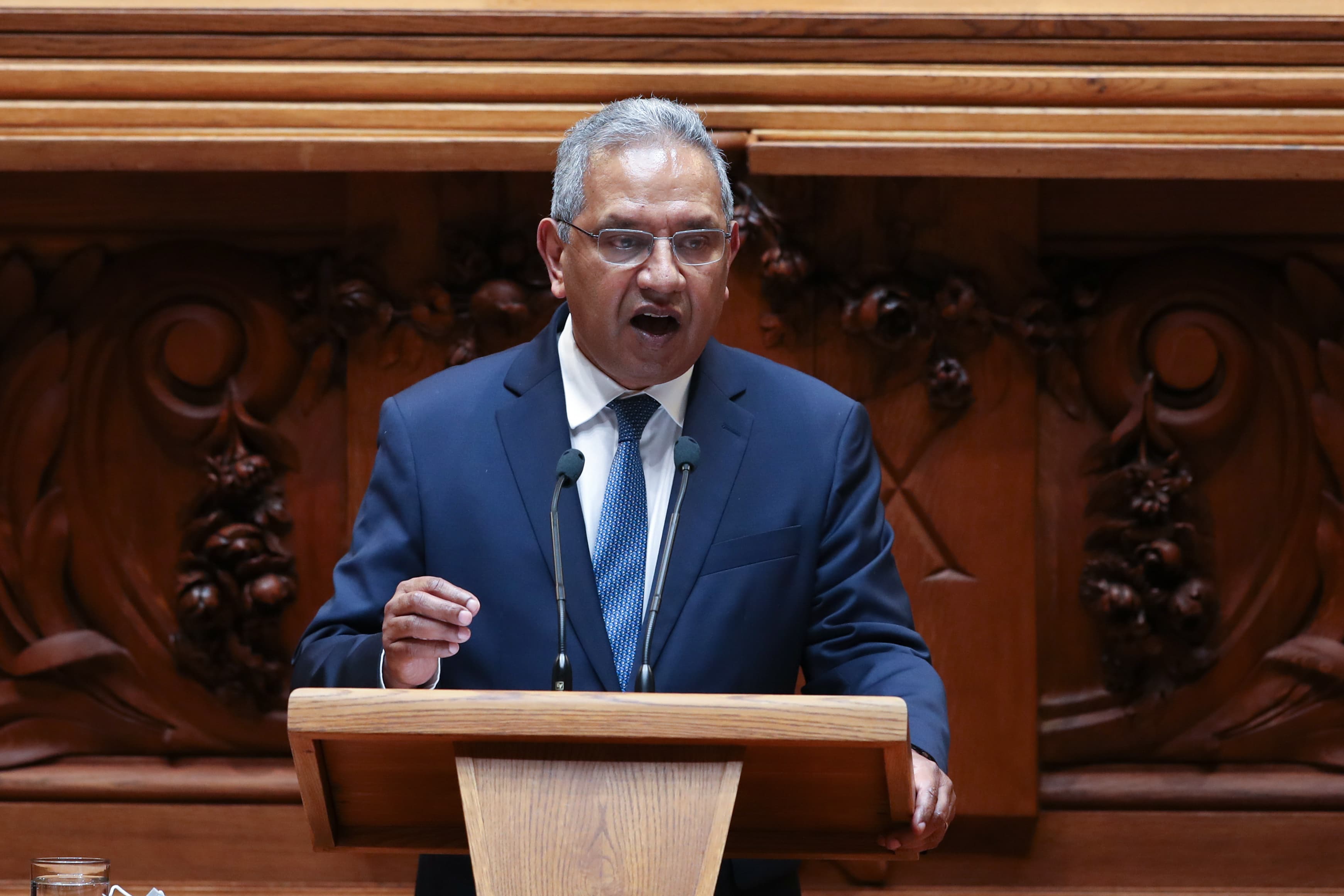 Ministro do Planeamento, Nelson de Souza, no debate sobre o Programa de Estabilidade e o Programa Nacional de Reformas, Lisboa, 14 maio 2020 (Foto: Manuel de Almeida/Lusa)