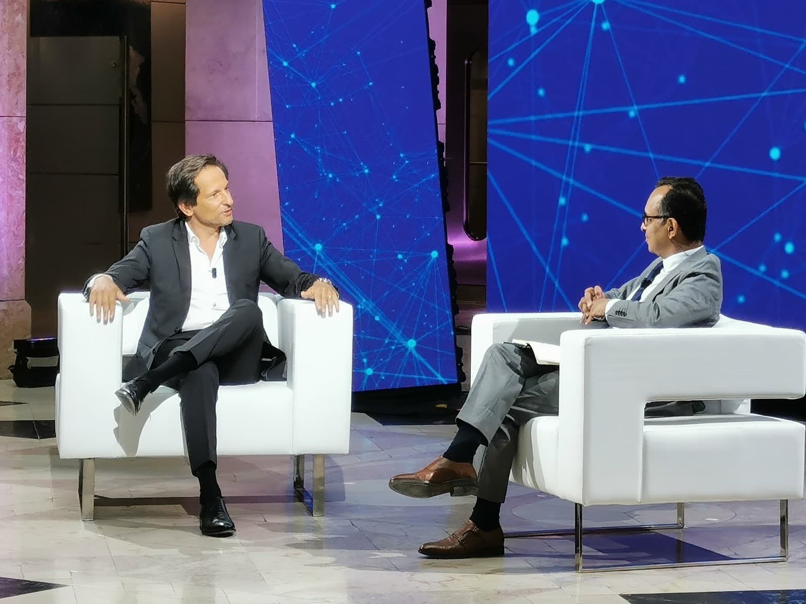 Secretário de Estado da Transição Digital, André de Aragão Azevedo, com o jornalista Ricardo Costa, no lançamento da iniciativa EUSOUDIGITAL, Lisboa, 7 julho 2021