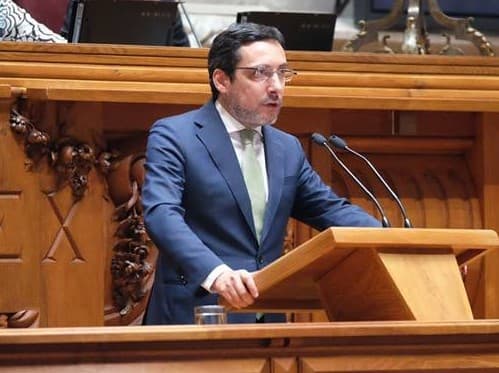 Secretário de Estado Adjunto e dos Assuntos Fiscais, António Mendonça Mendes, Assembleia da República