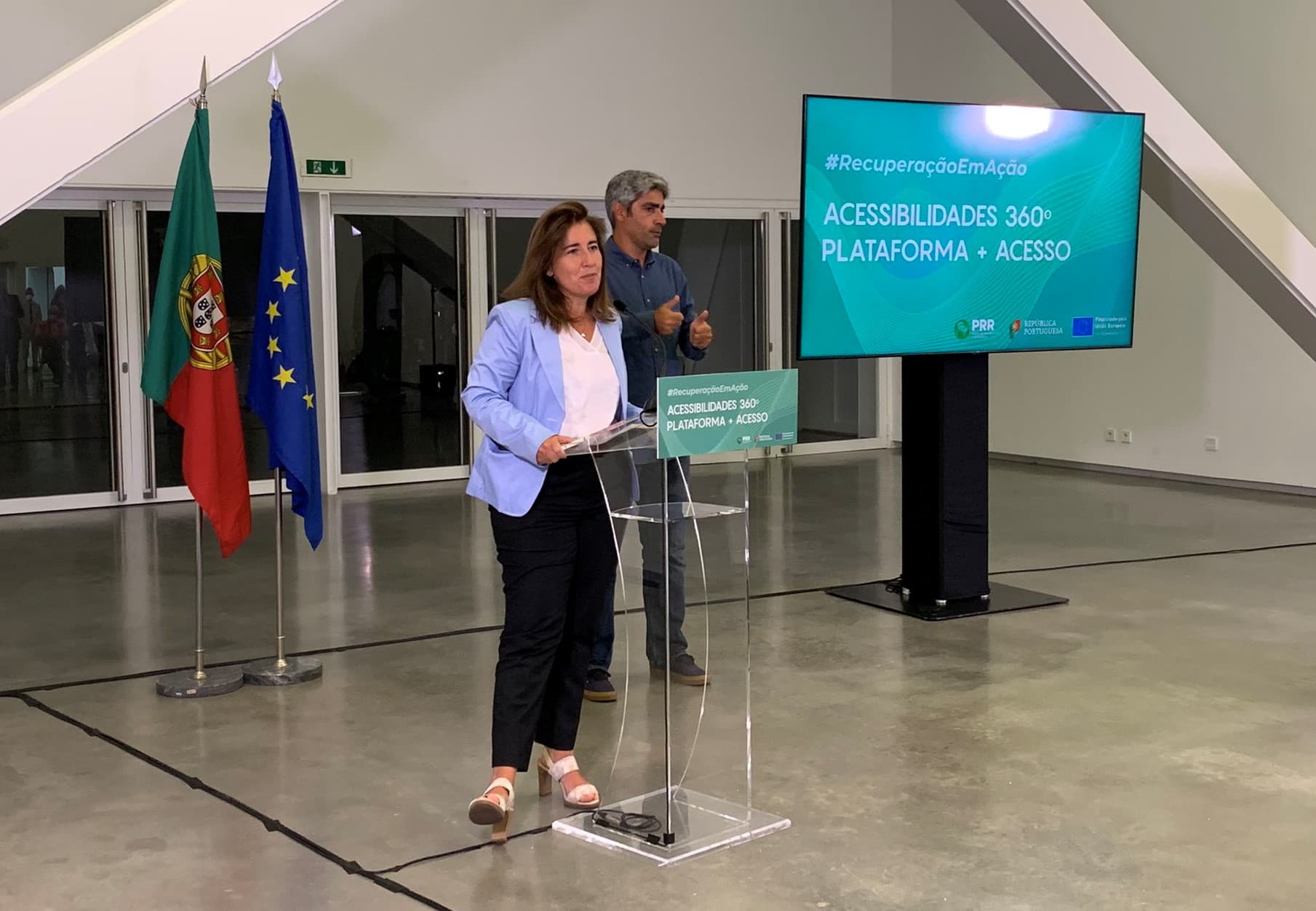 Ministra do Trabalho, Solidariedade e Segurança Social, Ana Mendes Godinho, na assinatura do contrato de financiamento das Acessibilidades 360º e da Plataforma + Acesso, Lisboa, 1 setembro 2021
