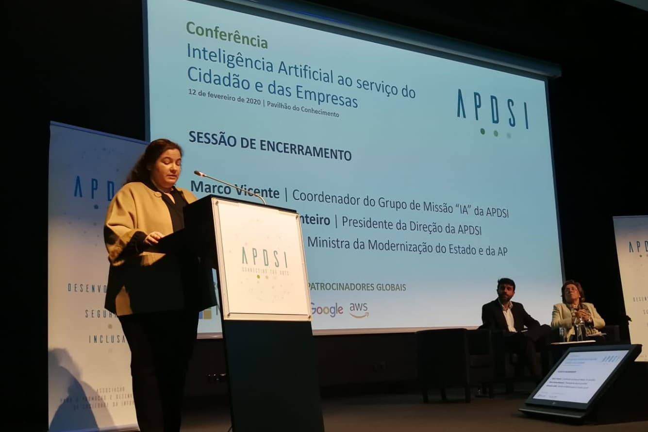 Ministra da Modernização do Estado e da Administração Pública, Alexandra Leitão, na intervenção na conferência «Inteligência Artificial ao serviço do Cidadão e das Empresas», Lisboa, 12 fevereiro 2020