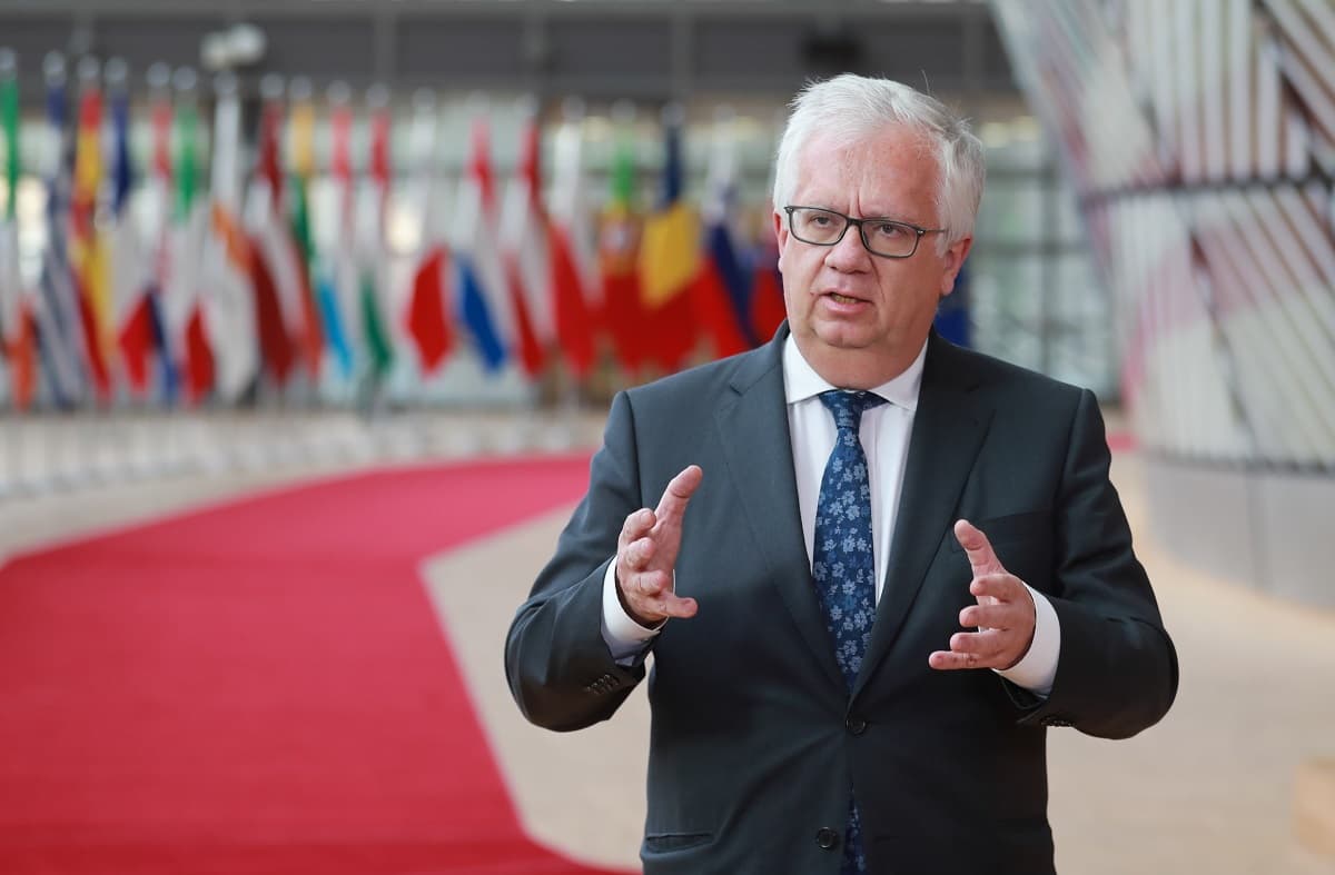 Ministro da Administração Interna, Eduardo Cabrita, na reunião conjunta com ministros dos Negócios Estrangeiros e dos Assuntos Internos da União Europeia, Bruxelas, 15 março 2021