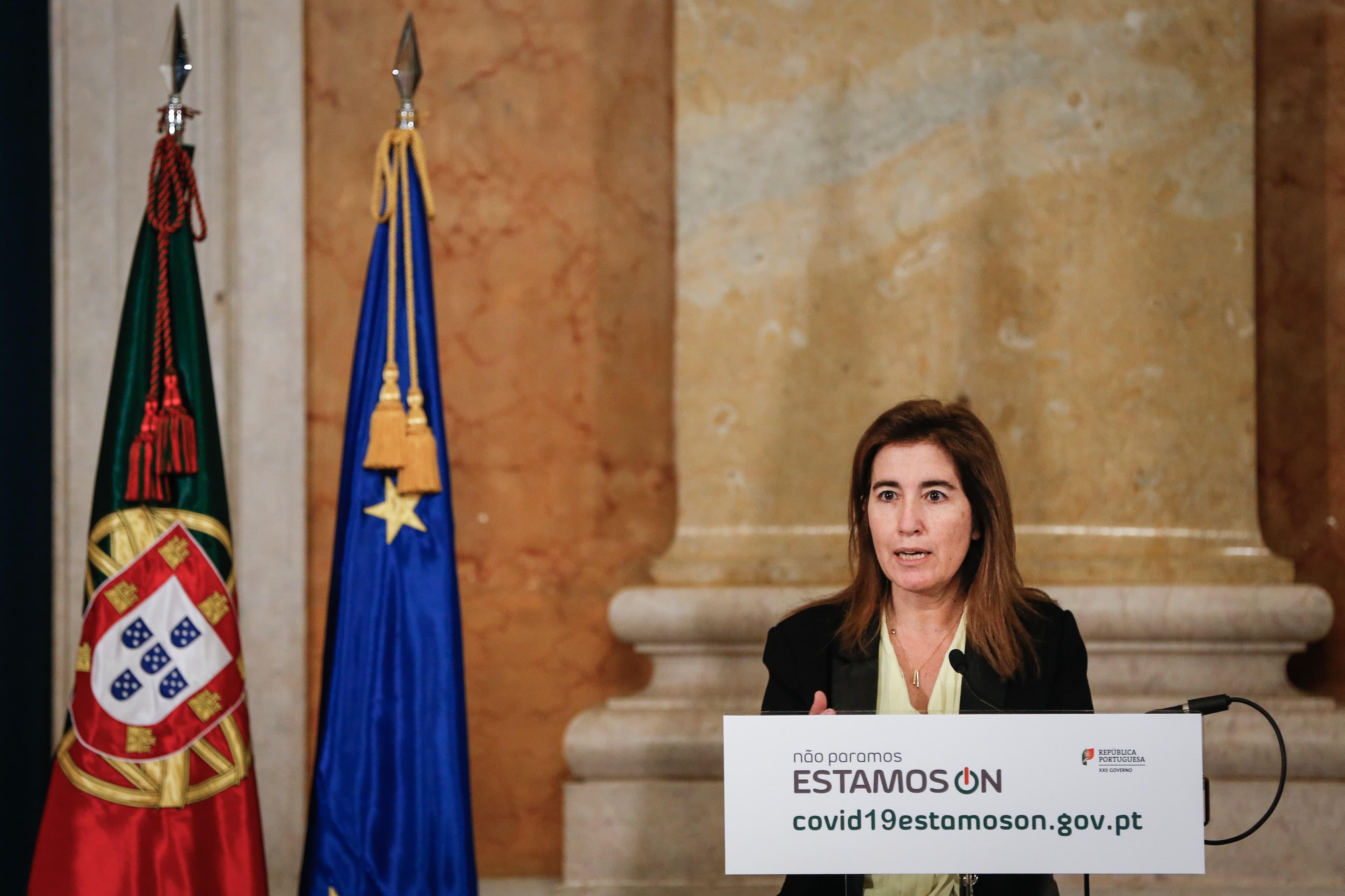 Ministra do Trabalho, Solidariedade e Segurança Social, Ana Mendes Godinho, na cerimónia da assinatura da declaração de compromisso sobre condições de retoma da economia dos Parceiros Sociais, Lisboa, 12 dmaio 2020. (Foto: Rodrigo Antunes/LUSA)