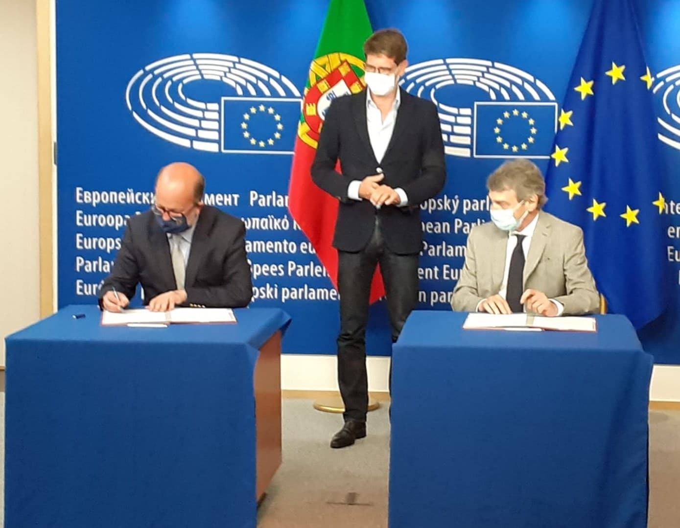 Ministro do Ambiente, João Pedro Matos Fernandes, na cerimónia de assinatura da Lei Europeia do Clima, Bruxelas, 30 junho 2021