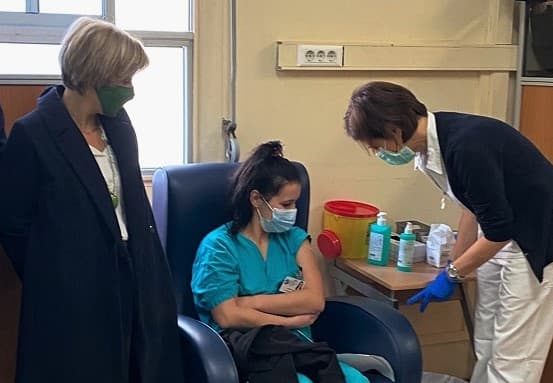 Ministra da Saúde, Marta Temido, acompanha vacinação contra Covid-19 no Hospital Curry Cabral, Lisboa, 28 dezembro 2020