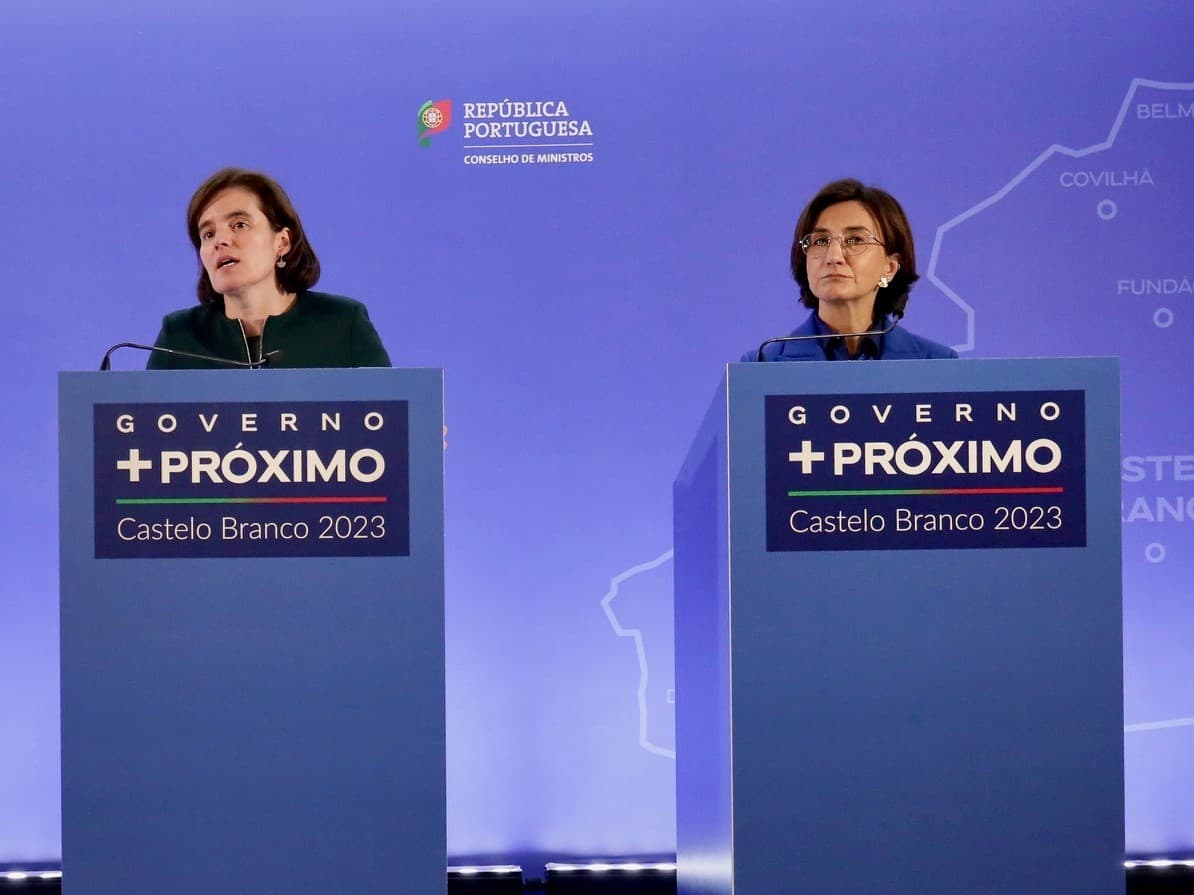 Ministras da Presidência, Mariana Vieira da Silva, e da Agricultura e Alimentação, Maria do Céu Antunes, na conferência de imprensa do Conselho de Ministros. Castelo Branco, 26 janeiro 2023 (foto: João Bica)
