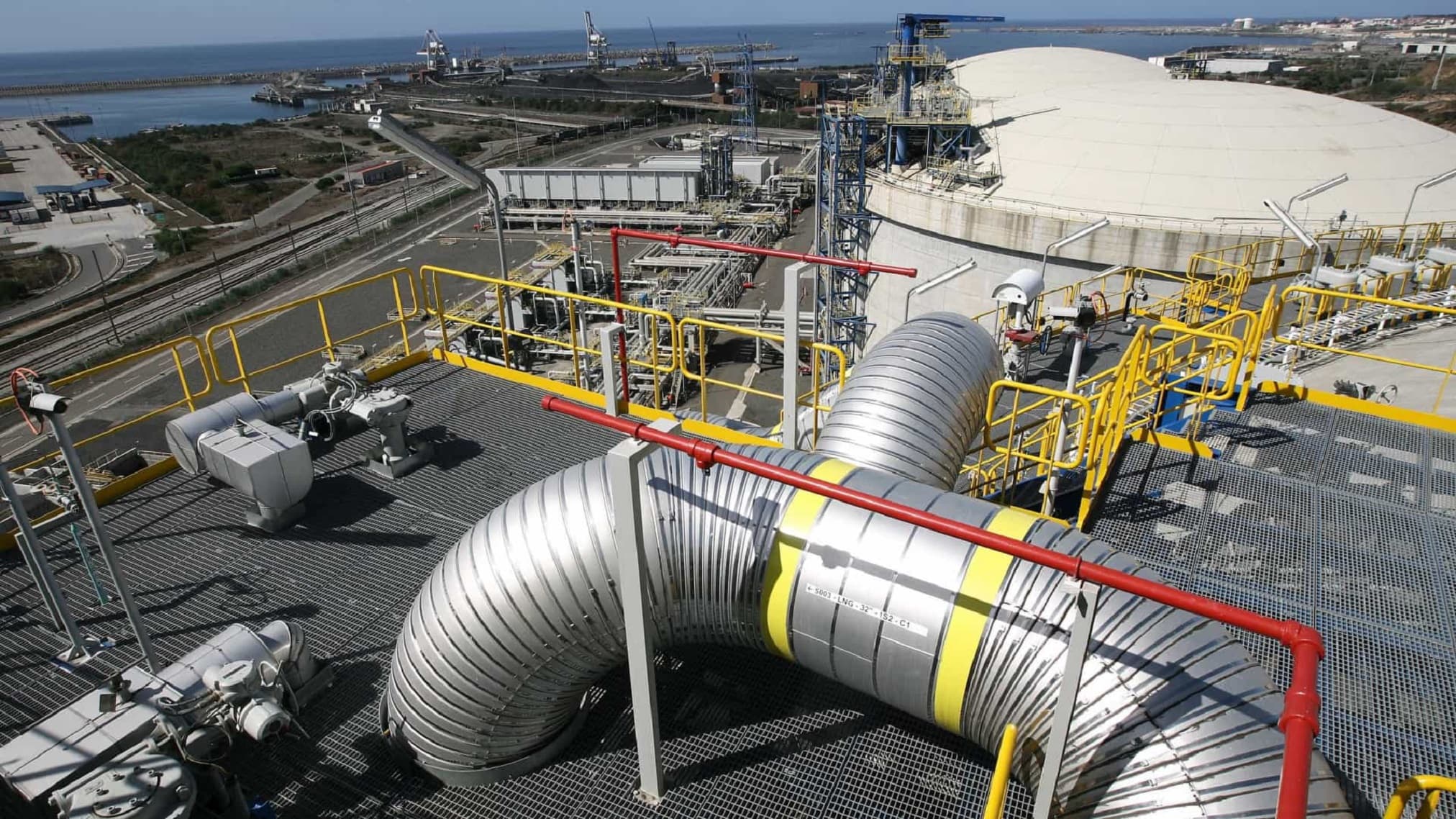 Gás natural - Terminal de Sines (foto: Global Imagens)