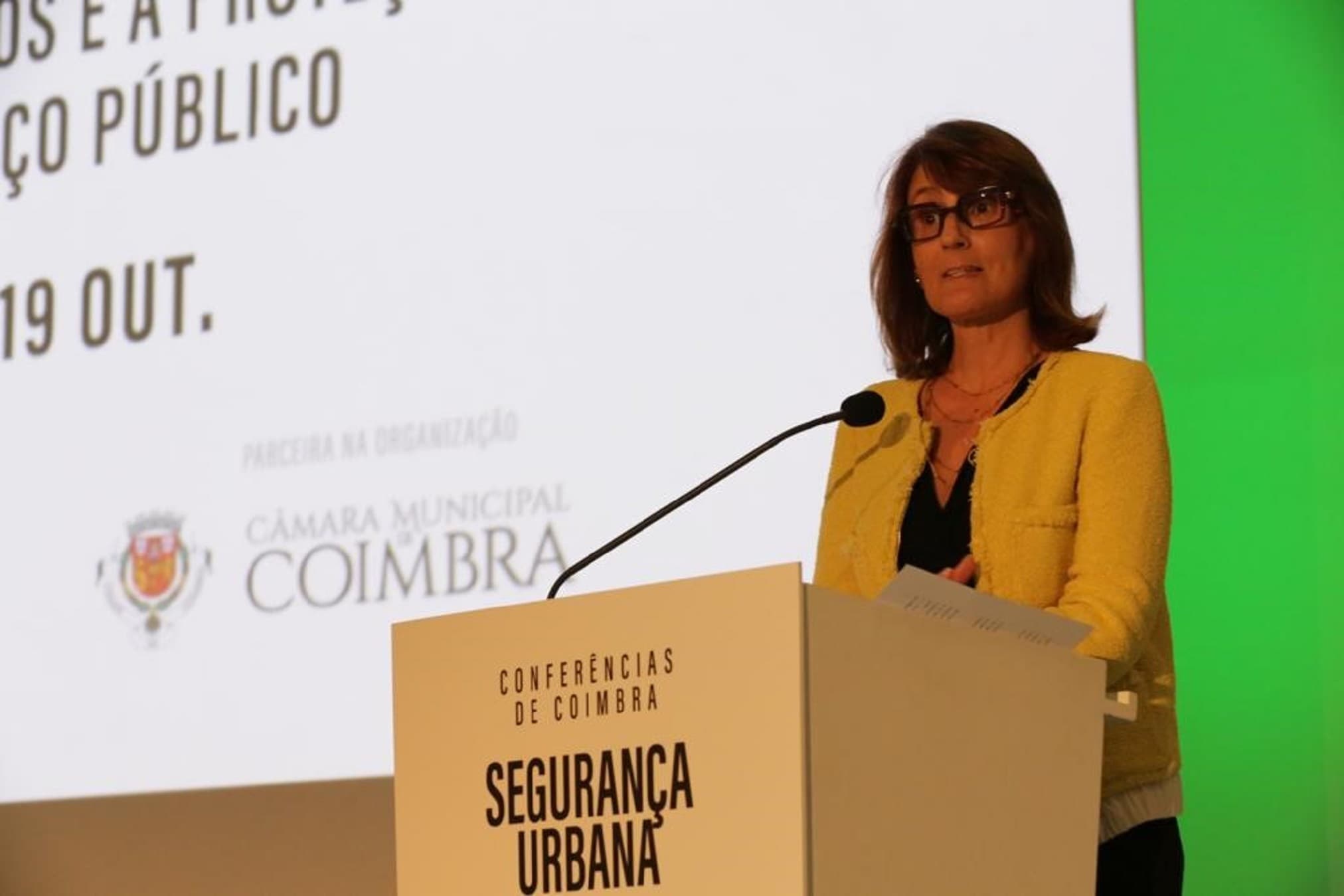 Ministra da Justiça, Catarina Sarmento e Castro, intervém na sessão de encerramento da segunda edição das Conferências de Coimbra, Coimbra, 19 outubro 2022, (foto: João Bica)