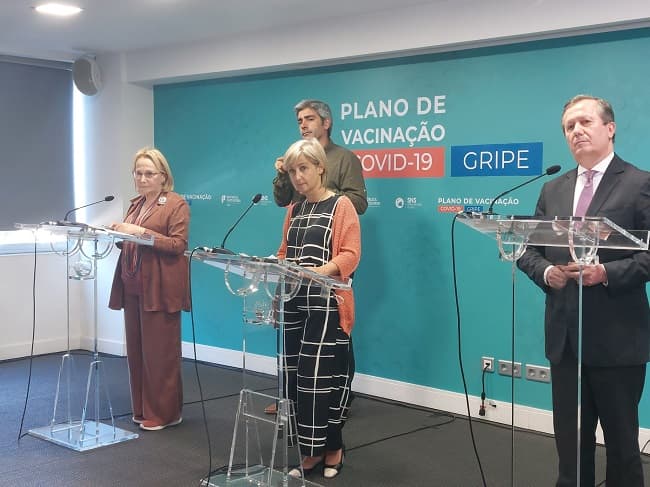 Ministra da Saúde, Marta Temido, e Diretora-Geral da Saúde, Graça Freitas, na conferência de imprensa sobre a campanha de vacinação de outono/inverno, Lisboa, 8 junho 2022