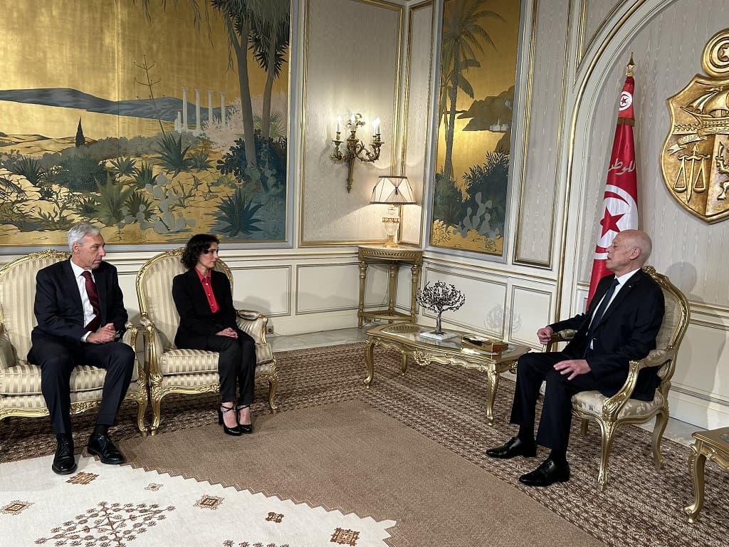 Ministros dos Negócios Estrangeiros de Portugal e da Bélgica, João Gomes Cravinho e Hadja Lahbib, com Presidente da República tunisina, Kais Saïed, Tunes, 10 maio 2023