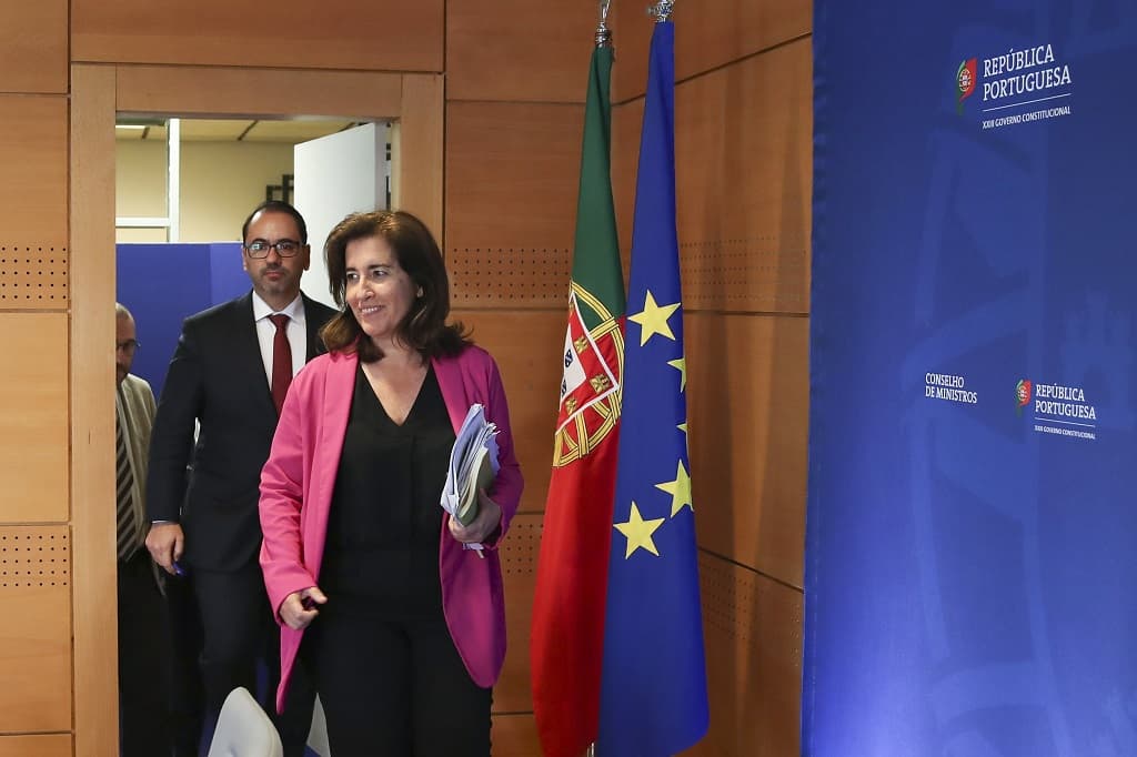Ministra do Trabalho, Solidariedade e Segurança Social, Ana Mendes Godinho, à entrada para a a conferência de imprensa após o Conselho de Ministros, Oeiras, 2 junho 2022 (Foto: António Cotrim/Lusa)