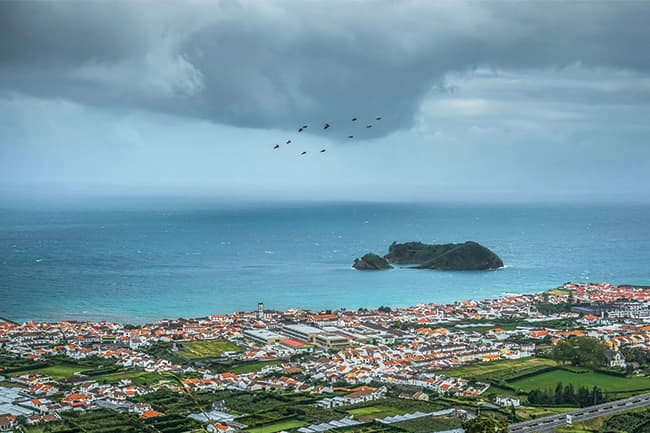 Esta é a primeira vez que os Açores estão representados na COP, a maior conferência mundial sobre alterações climáticas. A apresentação do Roteiro está enquadrada na programação do pavilhão português na COP28