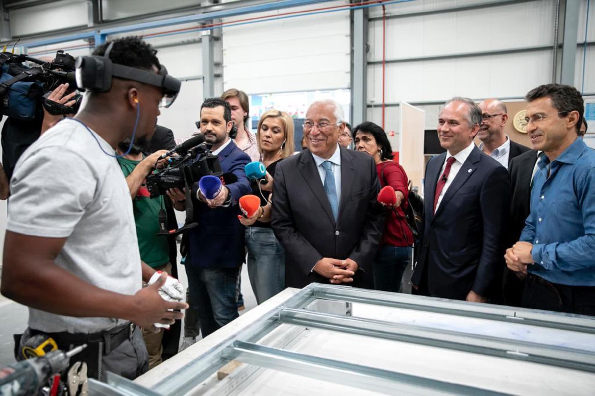Primeiro-Ministro, António Costa, visita a fábrica Blufab, no âmbito do «Governo + Próximo», Braga, 3 maio 2023