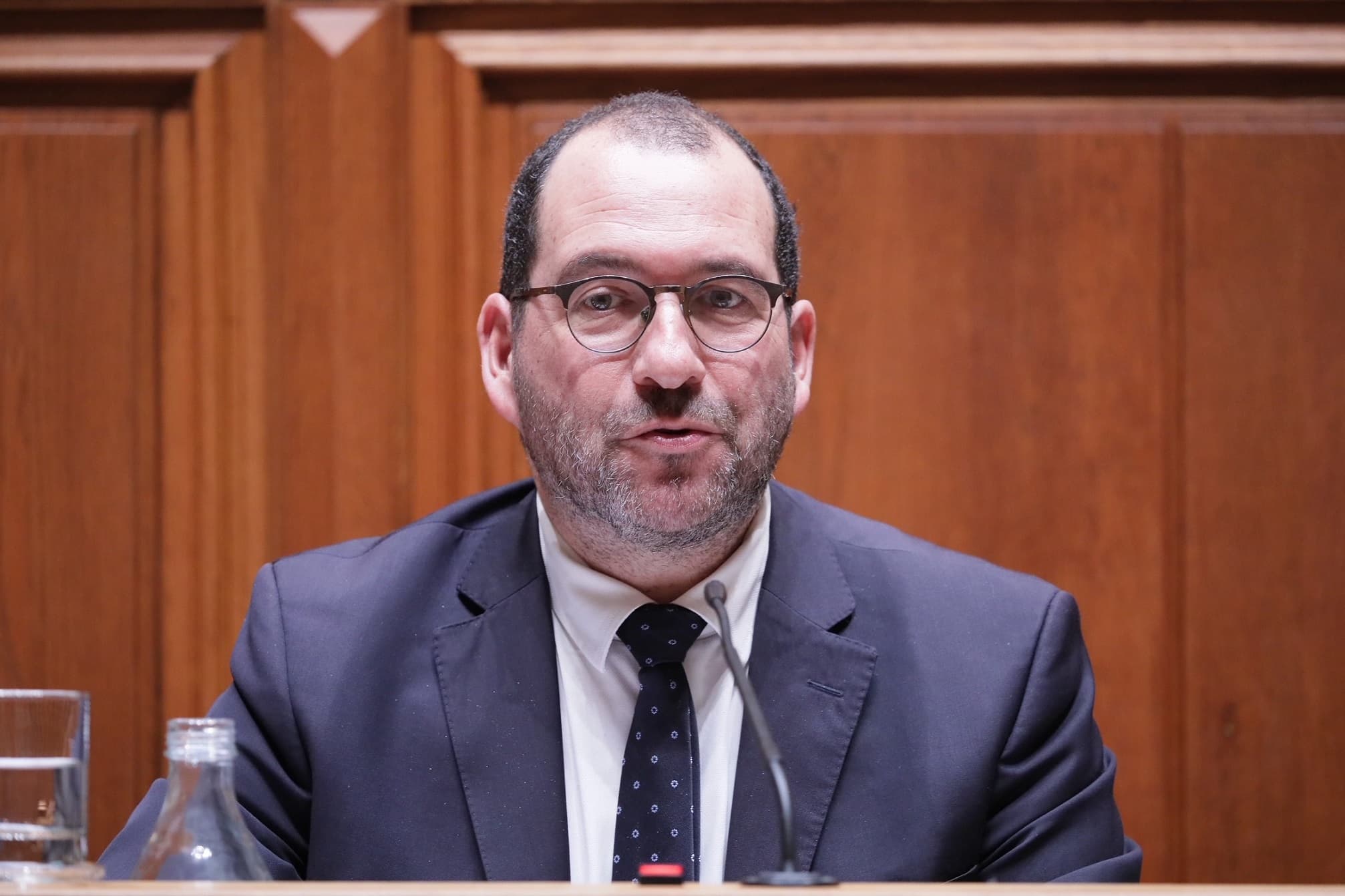 Ministro da Educação, João Costa, intervém na audição da Comissão de Orçamento e Finanças, no âmbito da discussão na especialidade do OE2023, na Assembleia da República, Lisboa, 2 novembro 2022 (foto: João Bica)