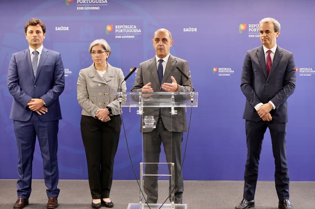 Ministro da Saúde e Secretários de Estado na conferência de imprensa sobre Direção Executiva do SNS, Lisboa, 23 setembro 2022 (Foto: João Bica)