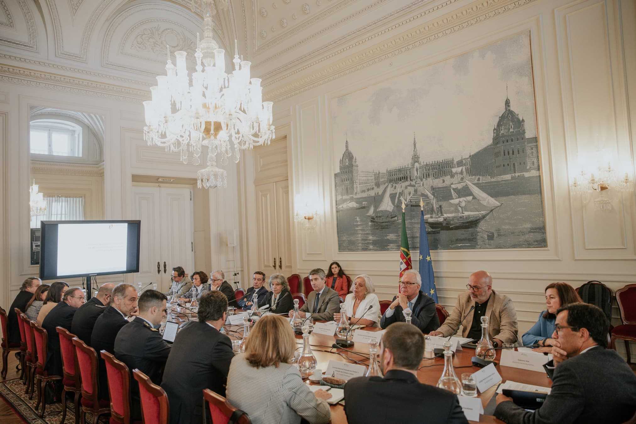 Ministro da Administração Interna, José Luís Carneiro, preside à primeira reunião da Comissão de Análise Integrada da Delinquência Juvenil e da Criminalidade Violenta, Lisboa, 27 junho 2022
