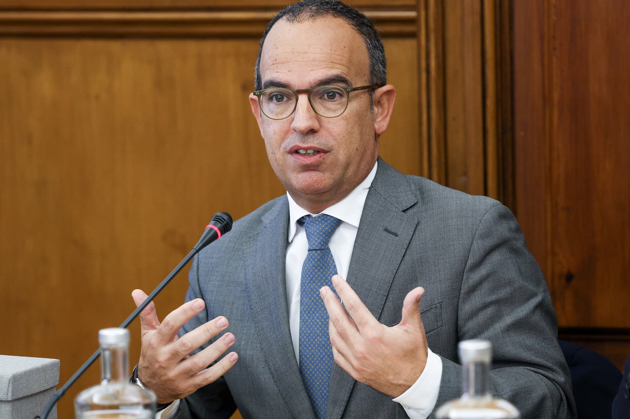 Ministro da Cultura, Pedro Adão e Silva, durante audição na Assembleia da República, 11 janeiro 2023 (foto: António Cotrim/ Lusa)