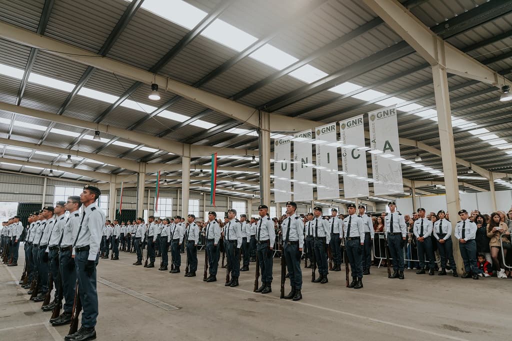 Ministro da Administração Interna, José Luís Carneiro, preside à cerimónia de Juramento de Bandeira do 50.º Curso de Formação Guardas, Montemor-o-Velho, 21 outubro 2022