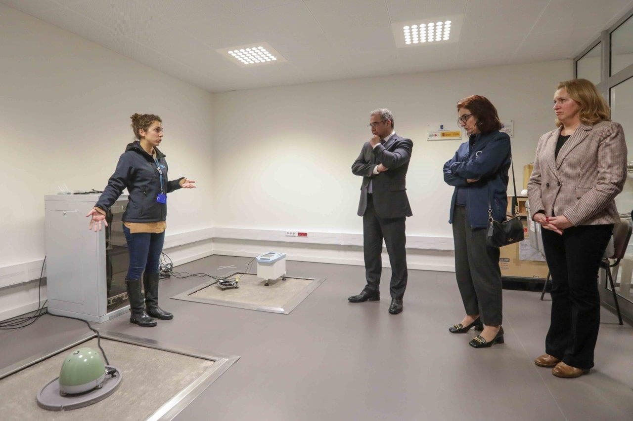 Ministra da Ciência, Tecnologia e Ensino Superior, Elvira Fortunato, no Centro Tecnológico e Espacial de Santa Maria, 17 janeiro 2023