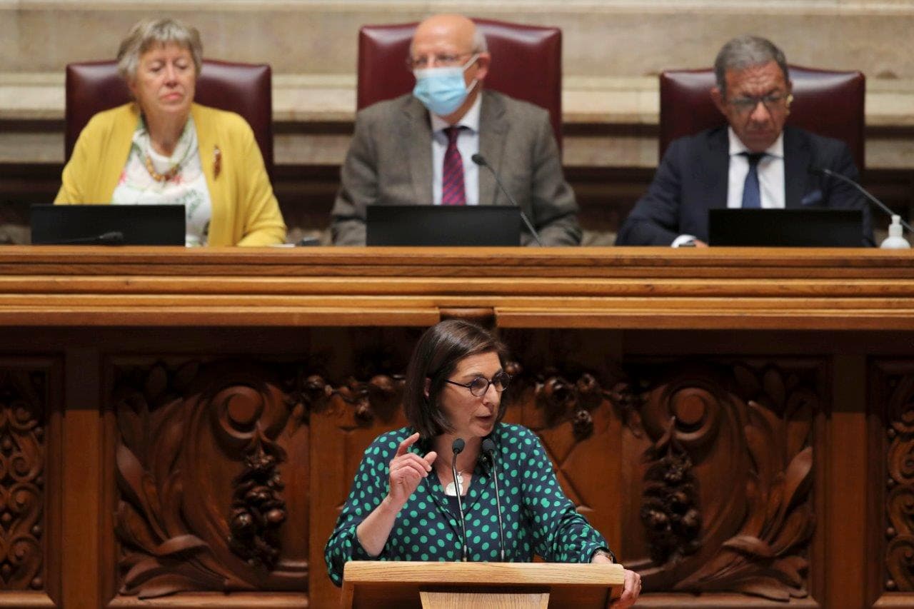 Ministra Adjunta e dos Assuntos Parlamentares, Ana Catarina Mendes, encerra a apreciação na generalidade da proposta de Orçamento do Estado para 2022, Assembleia da República, 29 abril 2022 (foto: Manuel de Almeida/Lusa)