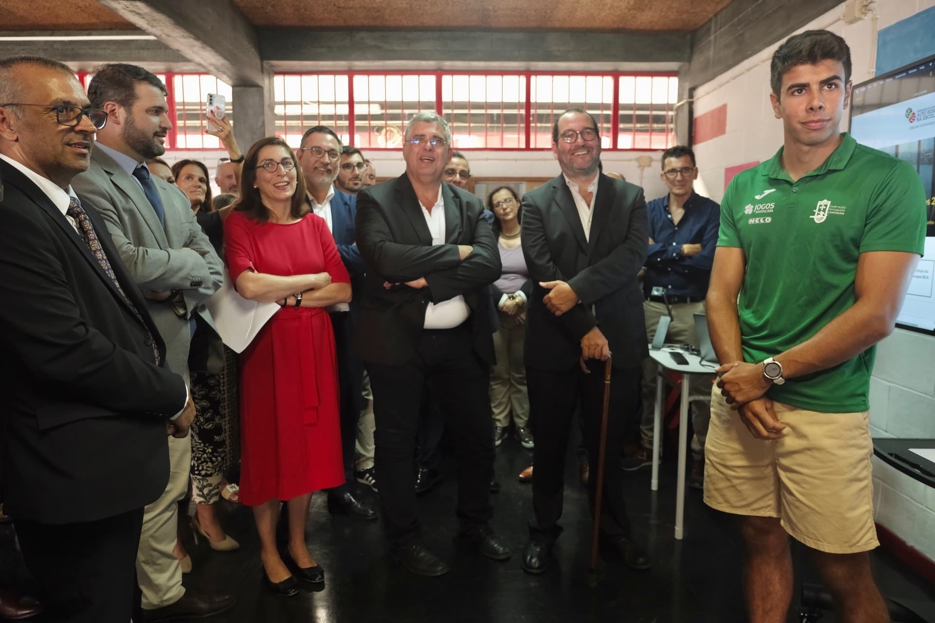 Ministra Adjunta dos Assuntos Parlamentares, Ana Catarina Mendes, Ministro da Educação, João Costa, e Secretário de Estado da Juventude e do Desporto, João Paulo Correia, na visita à escola Dr. José Afonso, no Seixal