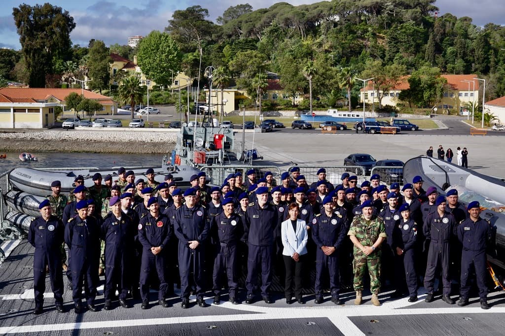 Ministra da Defesa Nacional, Helena Carreiras, na cerimónia de largada Navio Patrulha Oceânico NRP Setúbal e o NRP Centauro, Almada, 15 abril 2023 (Foto: João Bica)