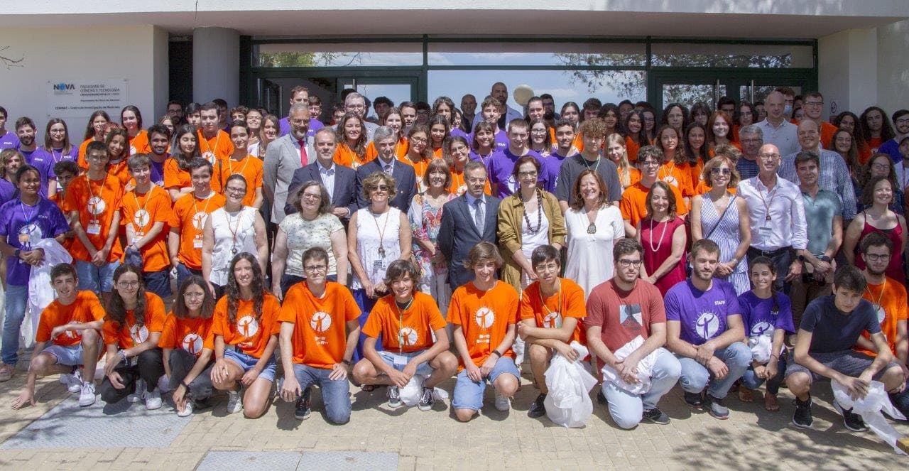 Ministra da Ciência Tecnologia e Ensino Superior, Elvira Fortunato, na 26.ª edição do programa de estágios de verão Ciência Viva no Laboratório , Almada, 19 julho 2022