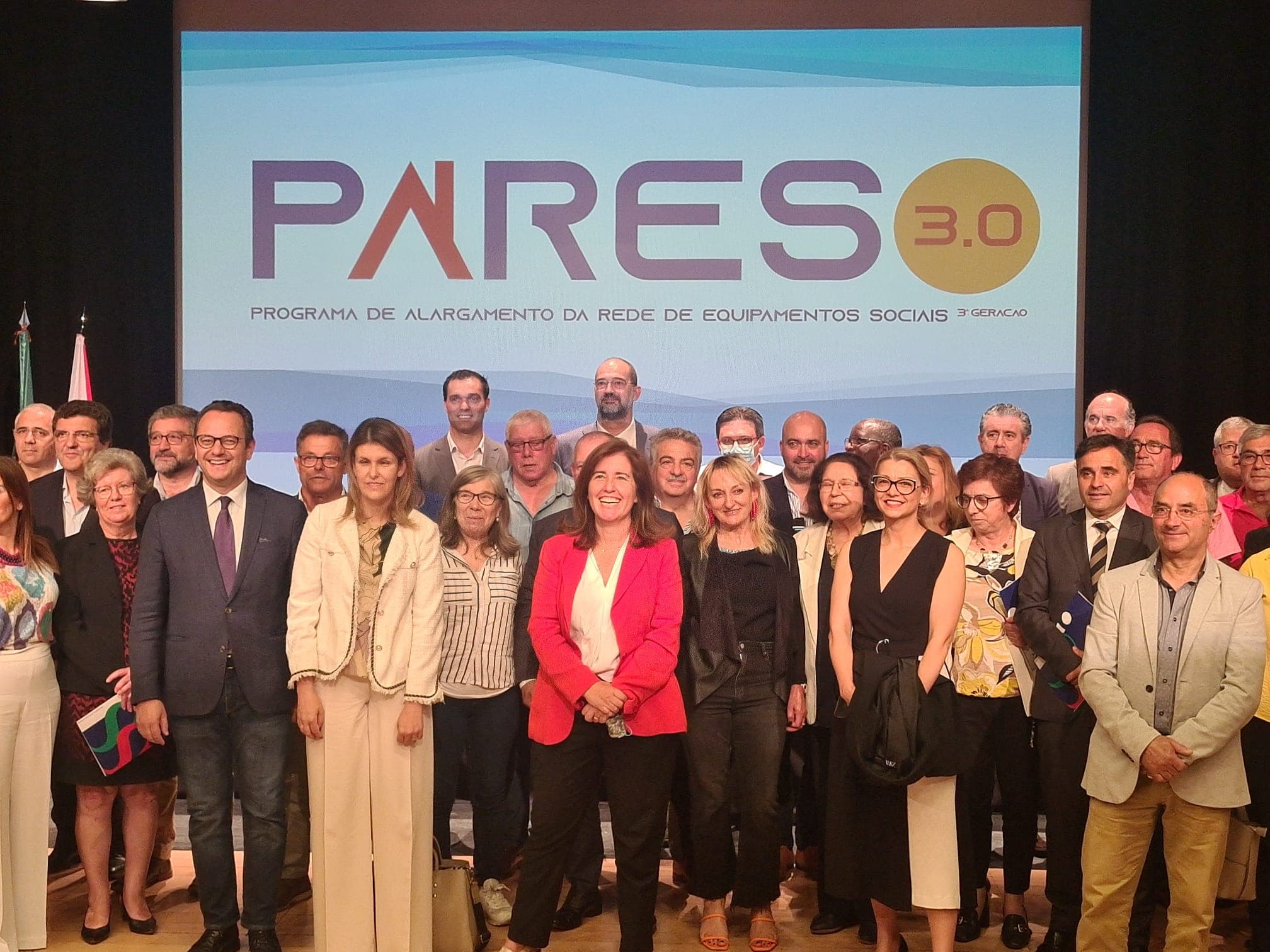 Ministra do Trabalho, Solidariedade e Segurança Social, Ana Mendes Godinho, na assinatura de contratos PARES 3.0, Leiria, 20 maio 2022