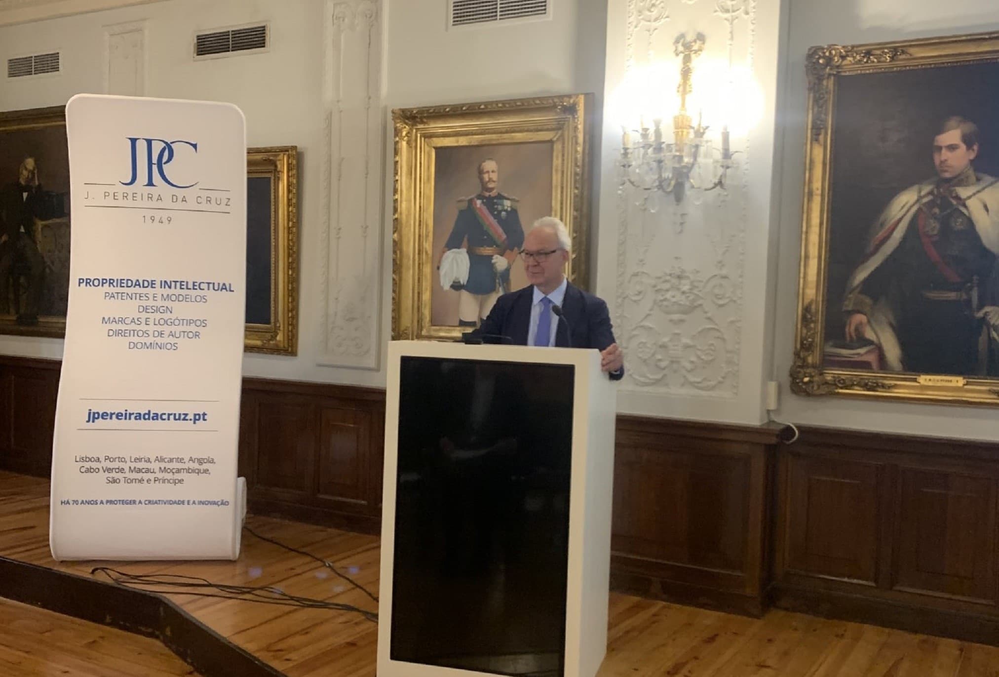 Secretário de Estado Adjunto e da Justiça , Jorge Alves Costa, na conferência «10 anos do Tribunal da Propriedade Intelectual», Lisboa, 28 junho 2022