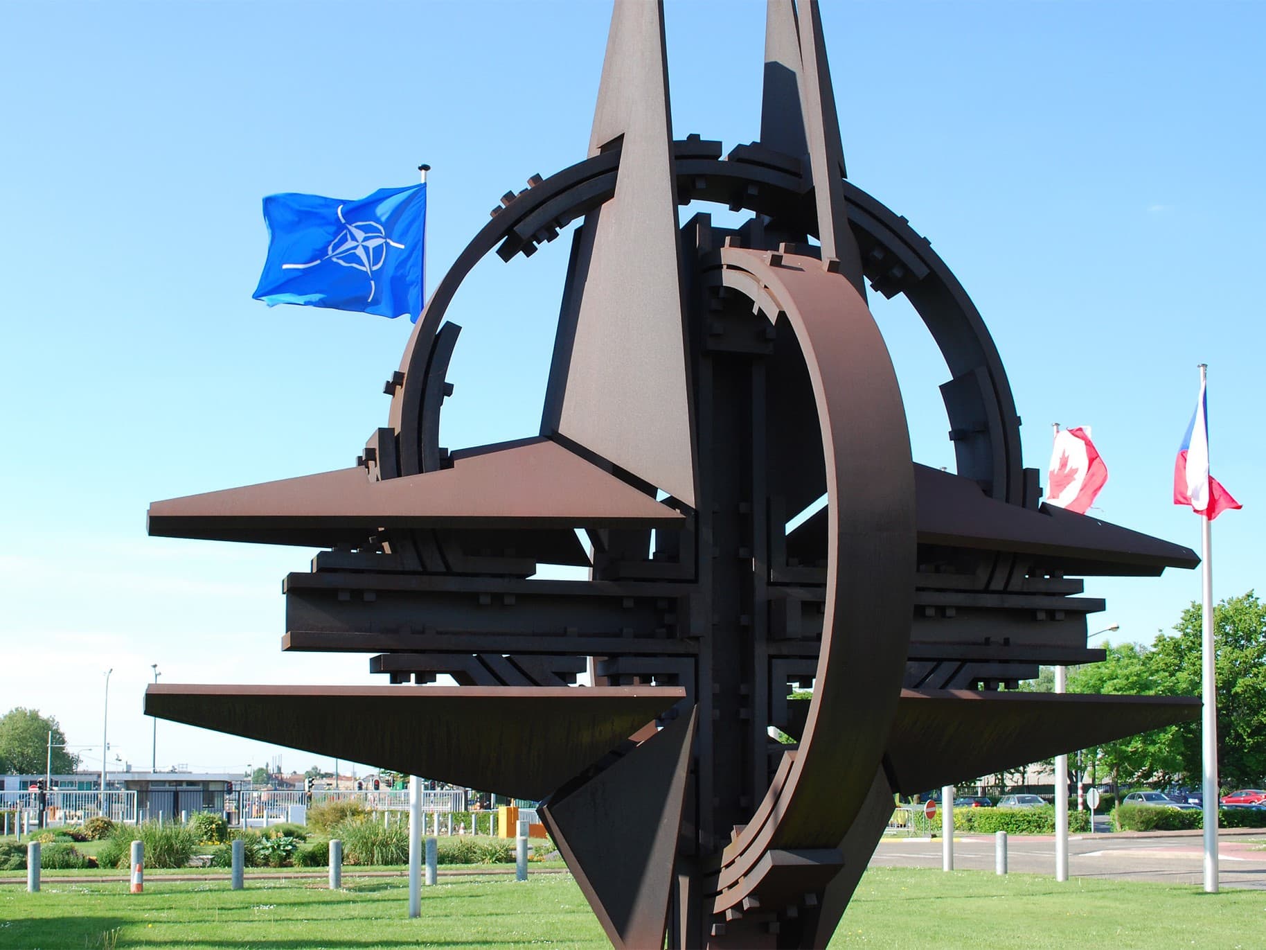 Emblema da NATO no quartel-general de Bruxelas (foto: NATO)