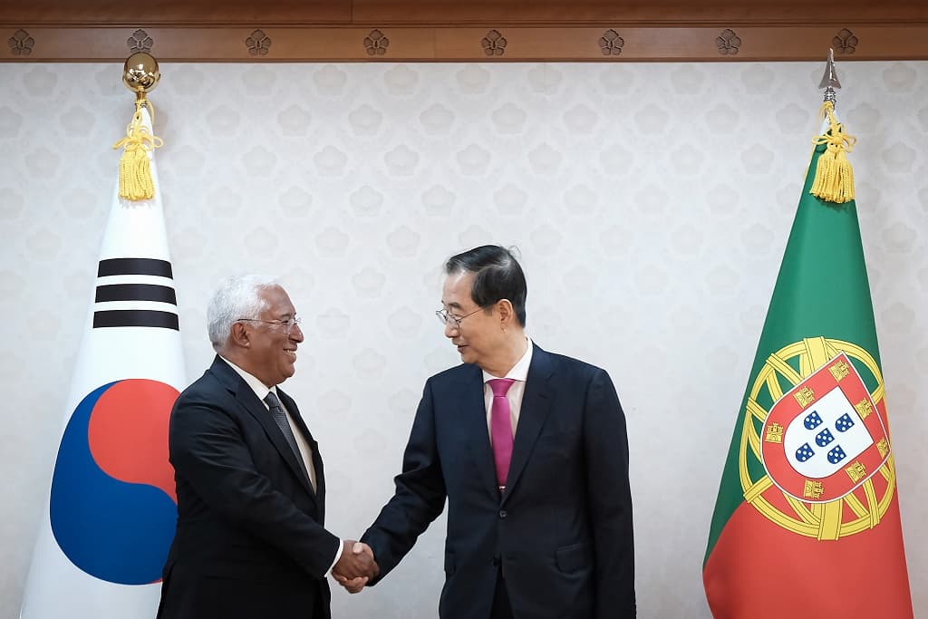 Primeiro-Ministro, António Costa, e Primeiro-Ministro da Coreia do Sul, Han Cuck-soo, Seul, Coreia do Sul, 12 abril 2023 (Foto: Gonçalo Lobo Pinheiro/Lusa)