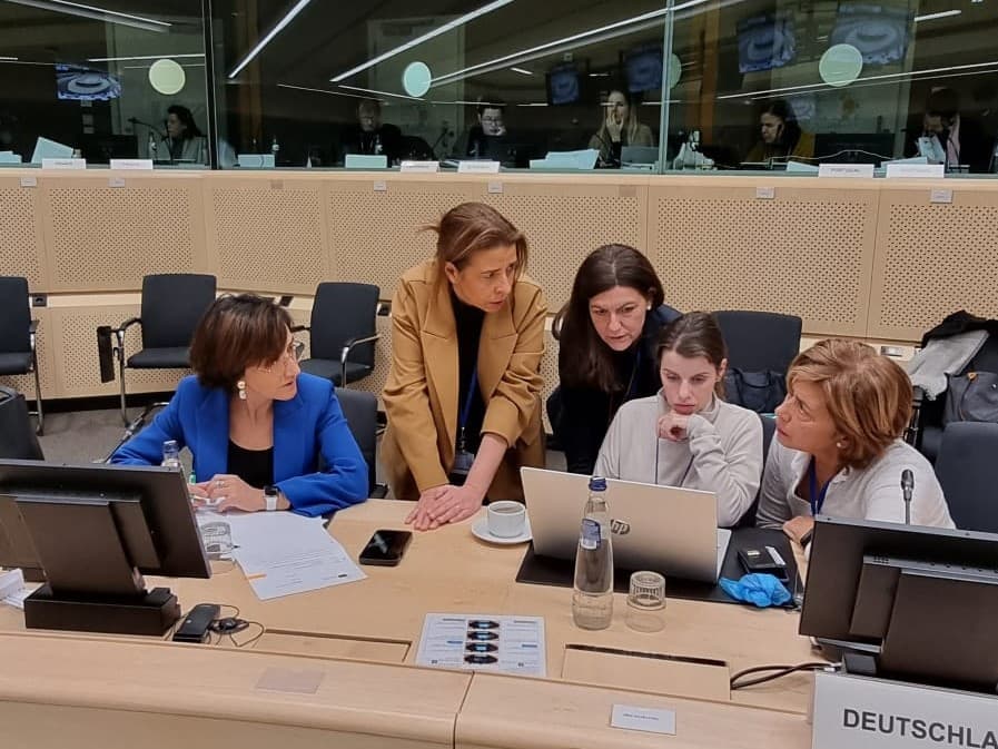 Ministra da Agricultura e da Alimentação, Maria do Céu Antunes e Secretária de Estado das Pescas, Teresa Coelho, no Conselho de Ministros das Pescas da União Europeia, Bruxelas, 13 dezembro 2022