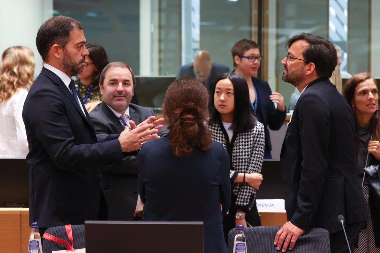 Ministro do Ambiente e da Ação Climática, Duarte Cordeiro, no Conselho de Ministros da Energia da União Europeia, Bruxelas, 26 julho 2022 (foto: UE)