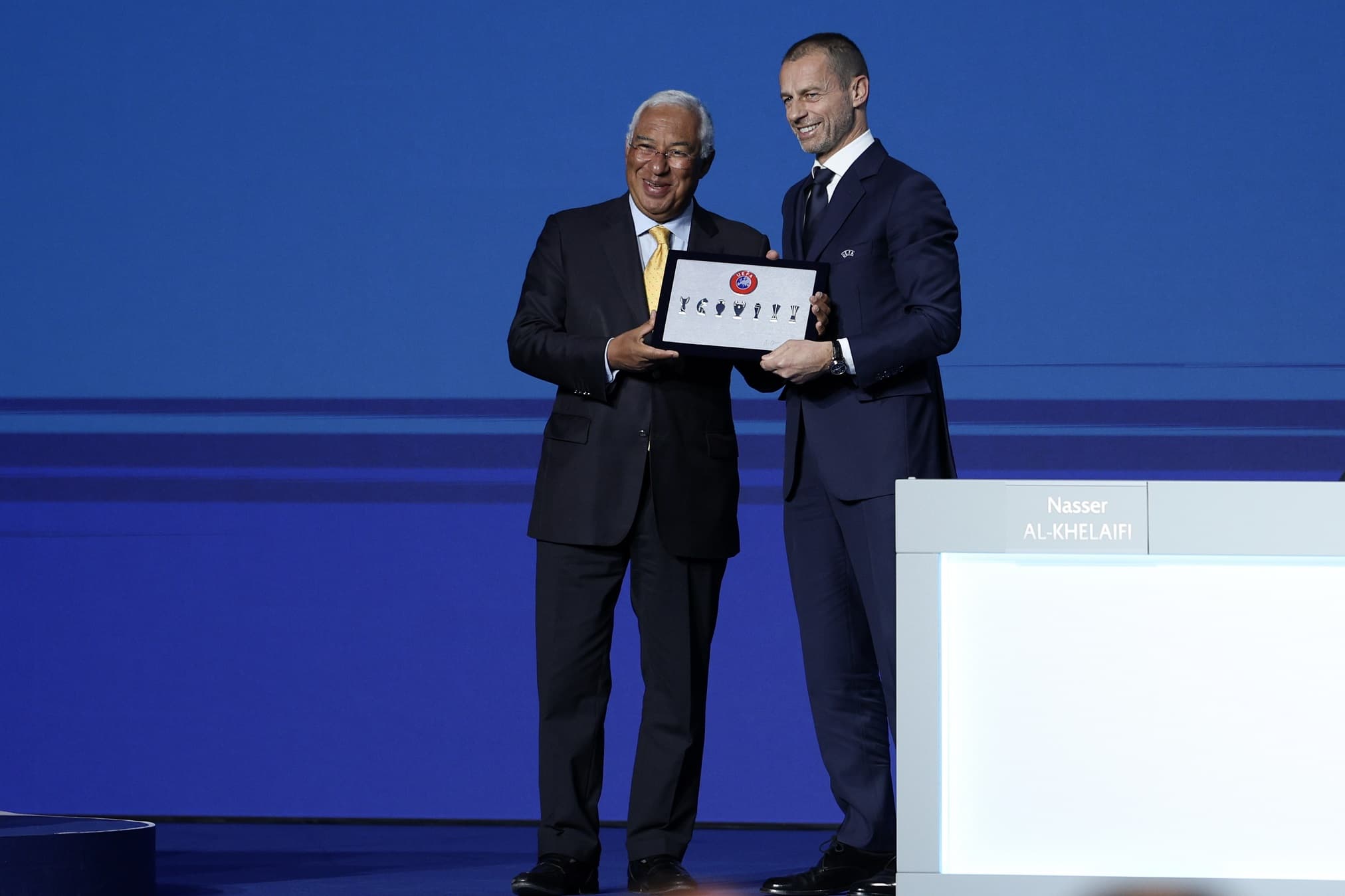 Primeiro-Ministro, António Costa, acompanhado pelo Presidente da UEFA Aleksander Ceferin durante o 47.º Congresso da UEFA, Lisboa, 5 abril 2023 (foto: Miguel A. Lopes/Lusa)
