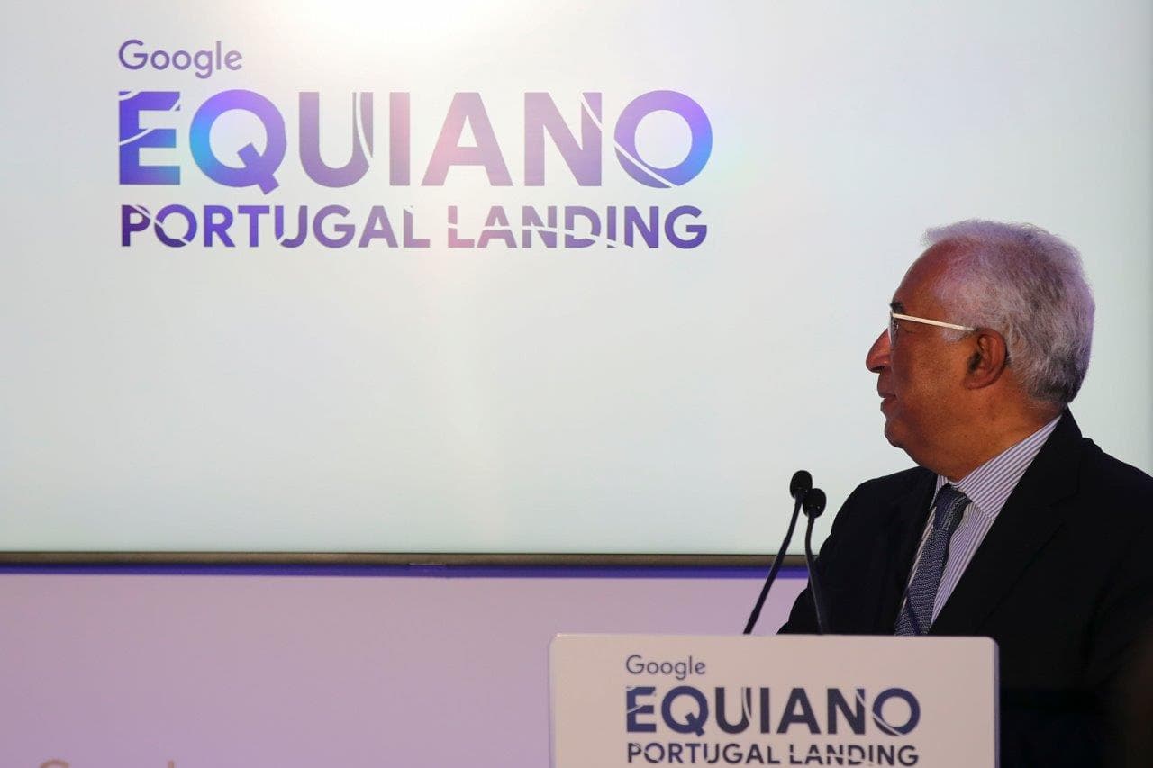 Primeiro-Ministro António Costa na cerimónia de chegada do cabo submarino Equiano a Portugal, Sesimbra, 17 maio 2022 (foto: Manuel de Almeida/Lusa)