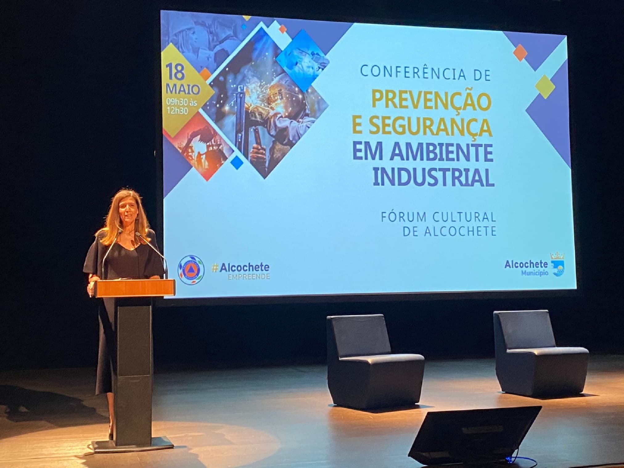 Secretária de Estado da Proteção Civil, Patrícia Gaspar, na conferência «Prevenção e Segurança em Ambiente Industrial», Alcochete, 18 maio 2022