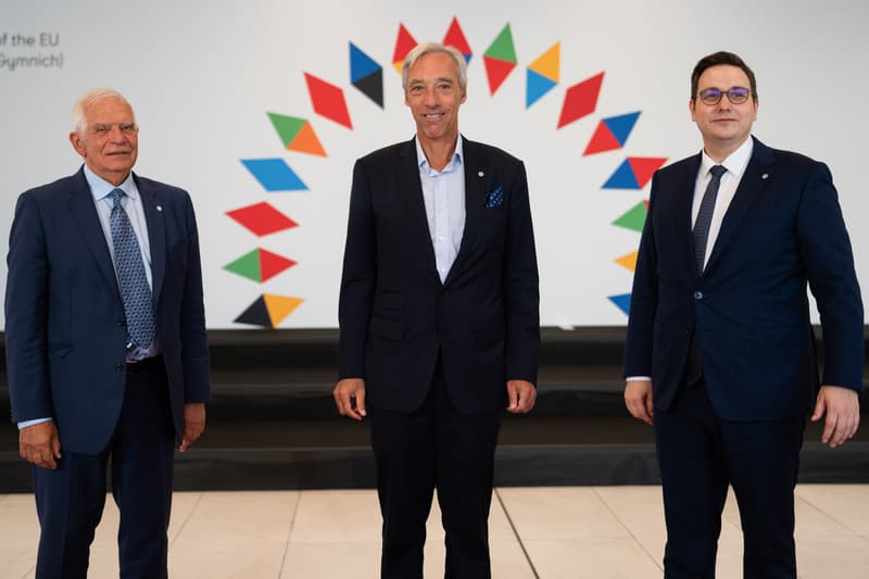 Ministro dos Negócios Estrangeiros, Gomes Cravinho, com o Alto Representante da UE para a Política Externa e de Segurança, Josep Borrel, e o Ministro dos Negócios Estrangeiros da Chéquia, Jan Lipavsky, Praga, 3o agosto 2022 (foto: UE)