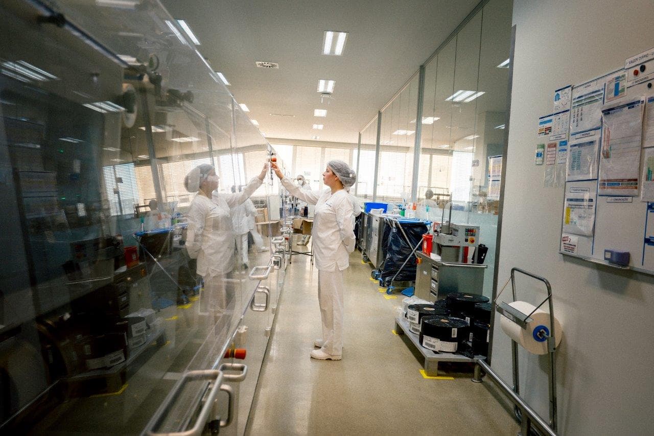 Indústria farmacêutica (foto: Mariana Lima)