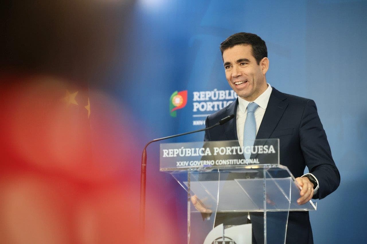 Ministro da Presidência, António Leitão Amaro, na conferência de imprensa do Conselho de Ministros, Lisboa, 13 fevereiro 2025 (Foto: Diana Quintela)