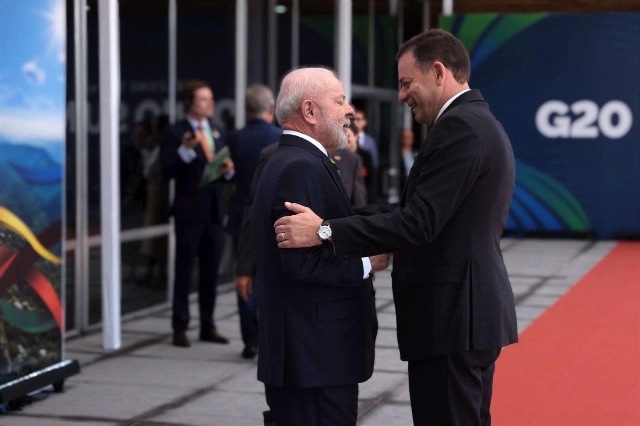 Primeiro-Ministro Luís Montenegro com o Presidente do Brasil, Luís Inácio Lula da Silva, na Cimeira do G20, Rio de Janeiro, 18 novembro 2023 (foto: Gonçalo Borges Dias/GPM)