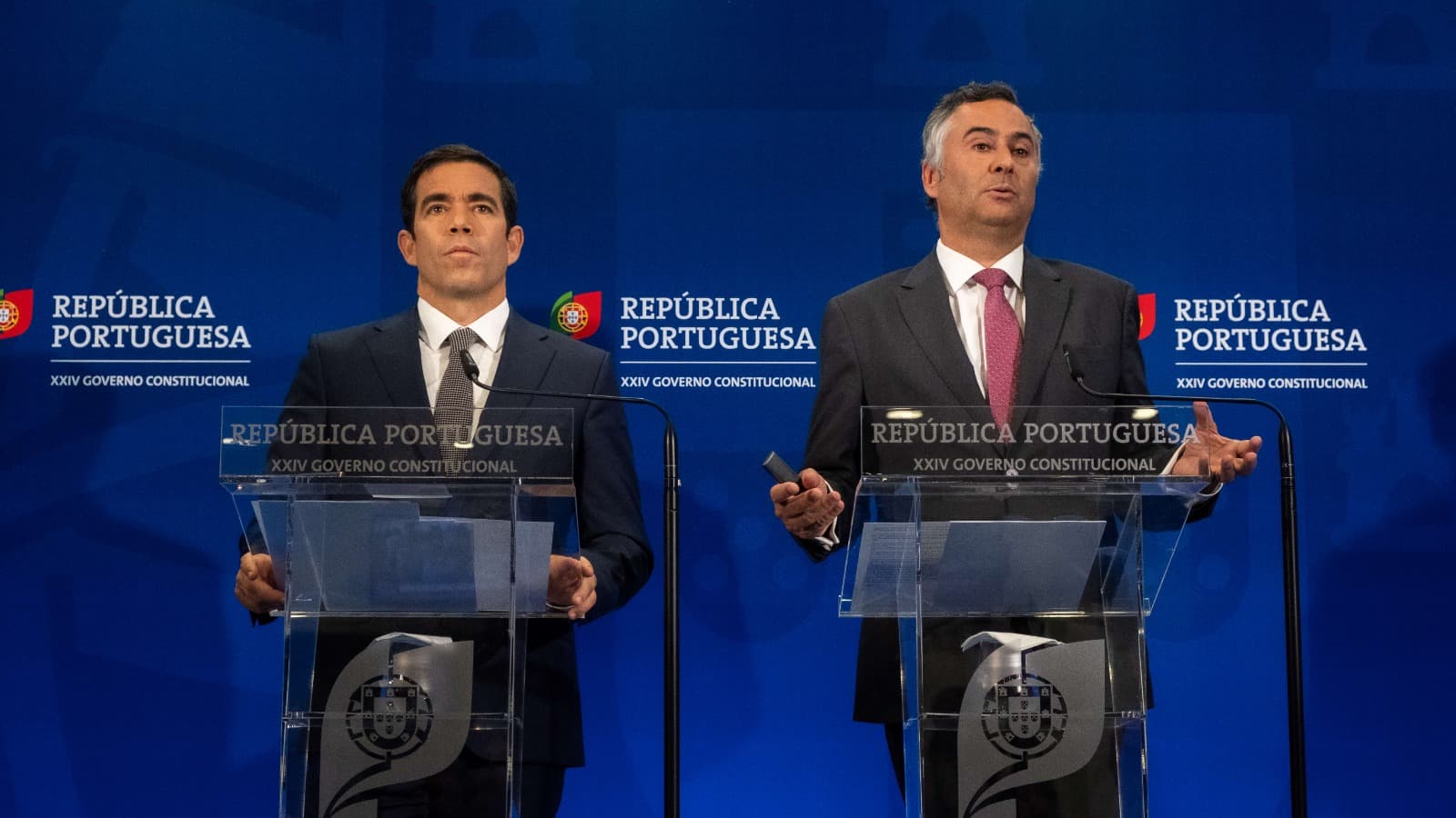 Ministros da Presidência, António Leitão Amaro, e da Educação Ciência e Inovação, Fernando Alexandre na conferência de imprensa do Conselho de Ministros, Lisboa, 11 setembro 2024 (foto: Maria Costa Lopes)
