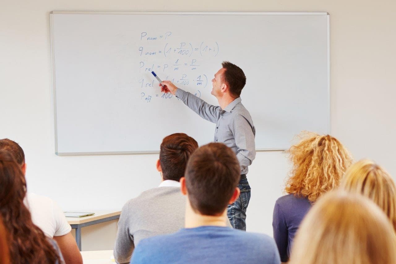 Progressão nas carreiras de professores do ensino superior